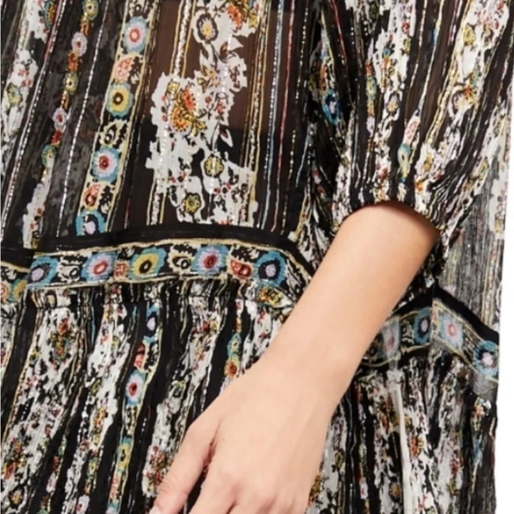 Free People Dance Magic Tunic Retail $148. Size Medium Excellent condition.